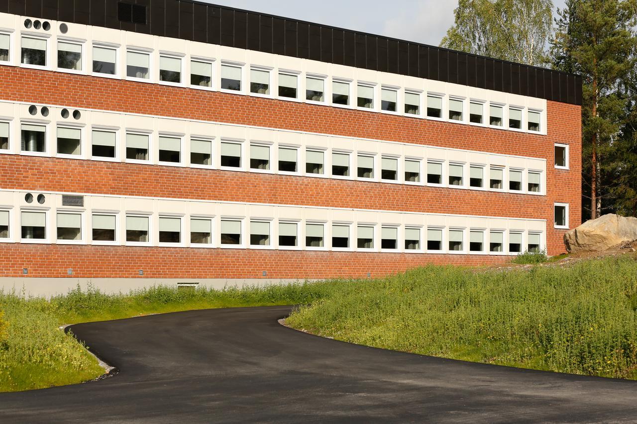 Almnaes Park Hotel Sodertalje Exterior photo
